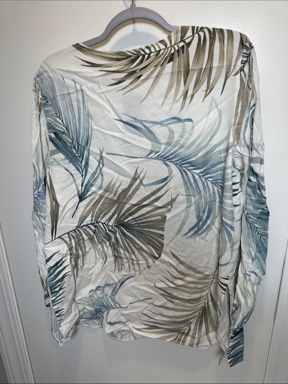 Lafayette 148 New York Cream V-Neck Blouse with Blue and Taupe Leaf Print (16) - Picture 3 of 3